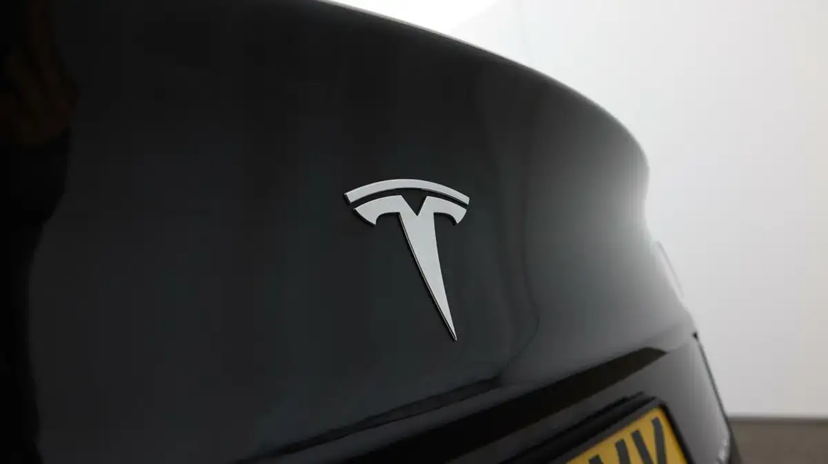 2022-tesla-model-3-e-long-range-big-20