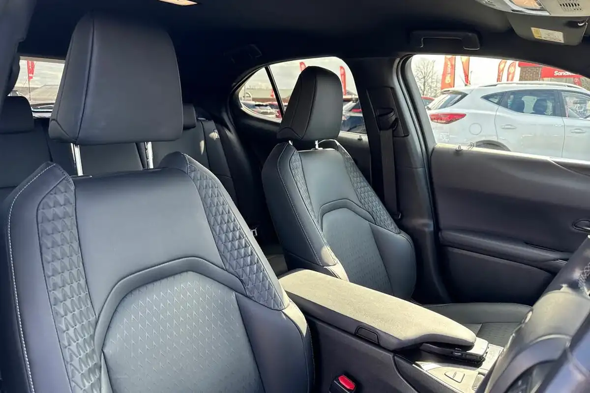 2021-lexus-ux-250h-20-ux-184bhp-without-navigation-big-40
