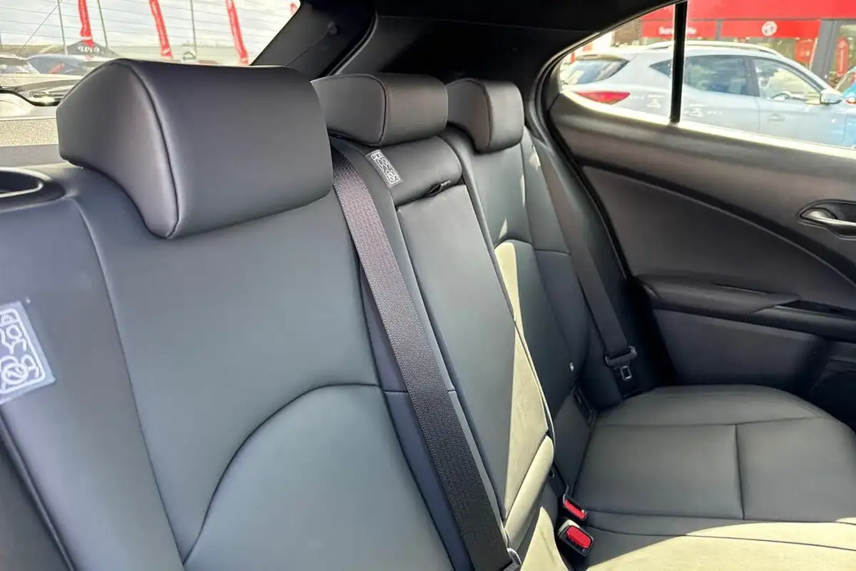 2021-lexus-ux-250h-20-ux-184bhp-without-navigation-big-12