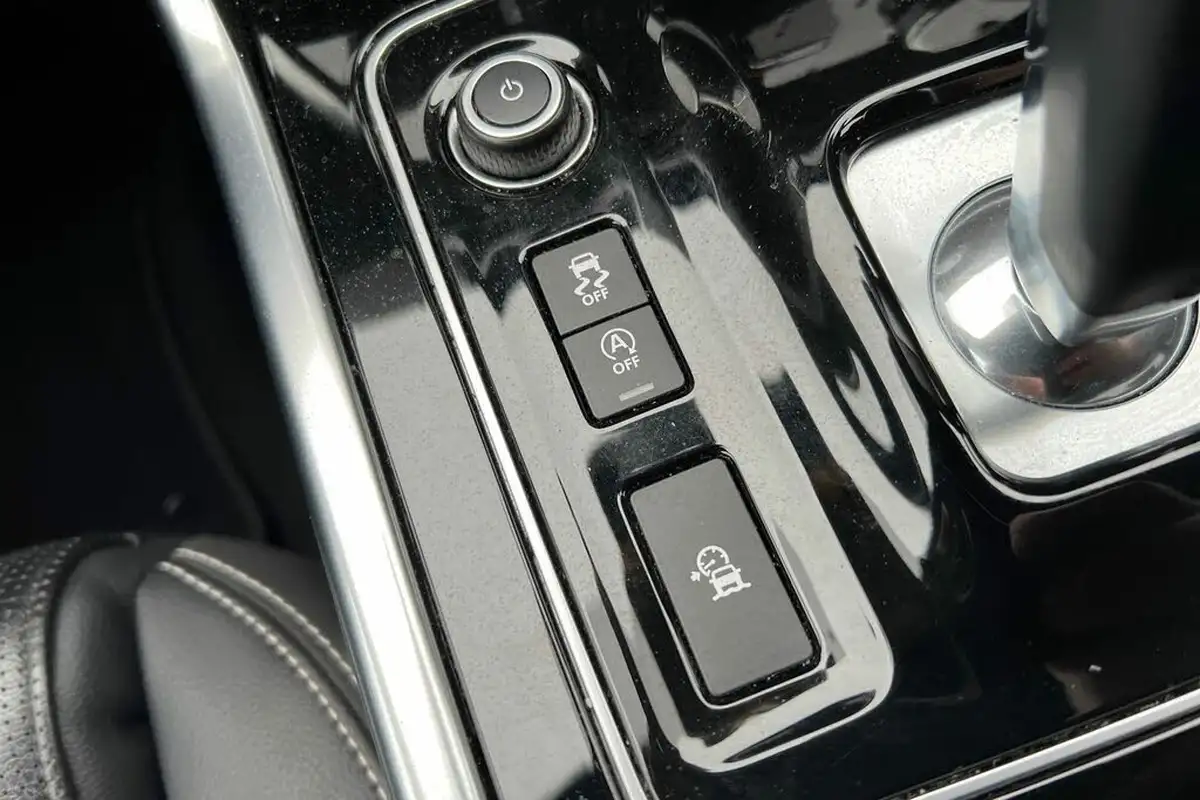 2021-jaguar-xe-20-d200-r-dynamic-black-big-32