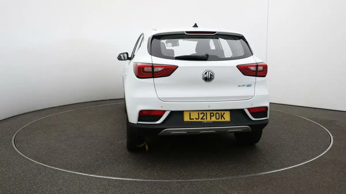 2021-mg-zs-suv-e-excite-ev-big-6