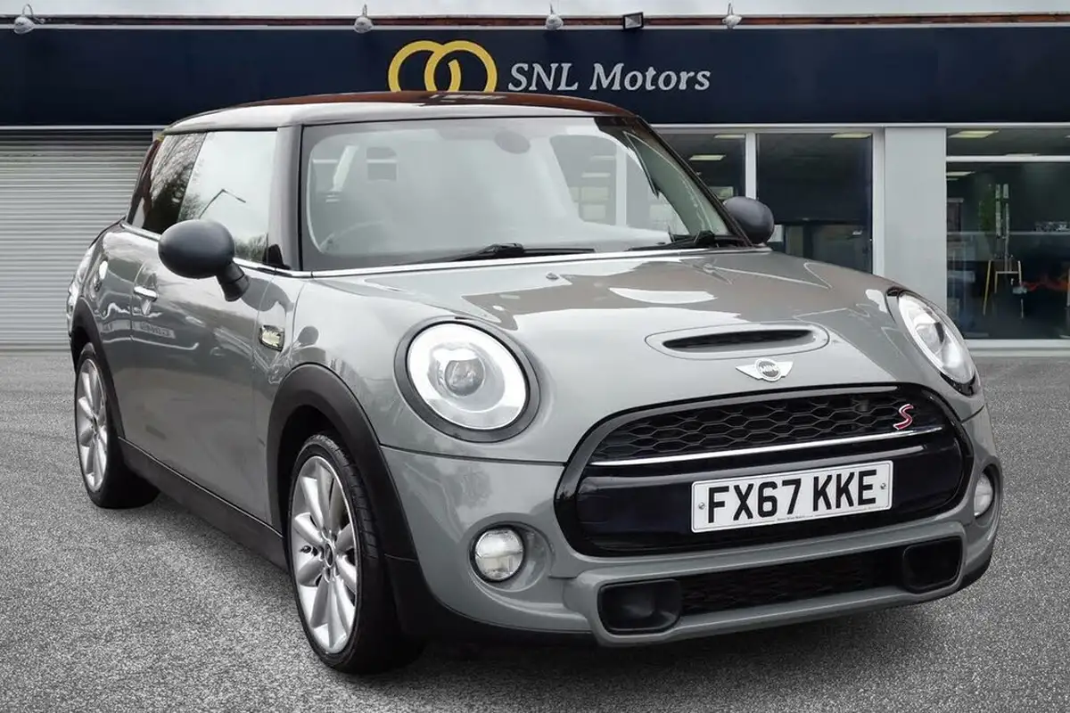 2017-mini-cooper-20-cooper-s-ss-hatchback-3d-sport-auto-big-4