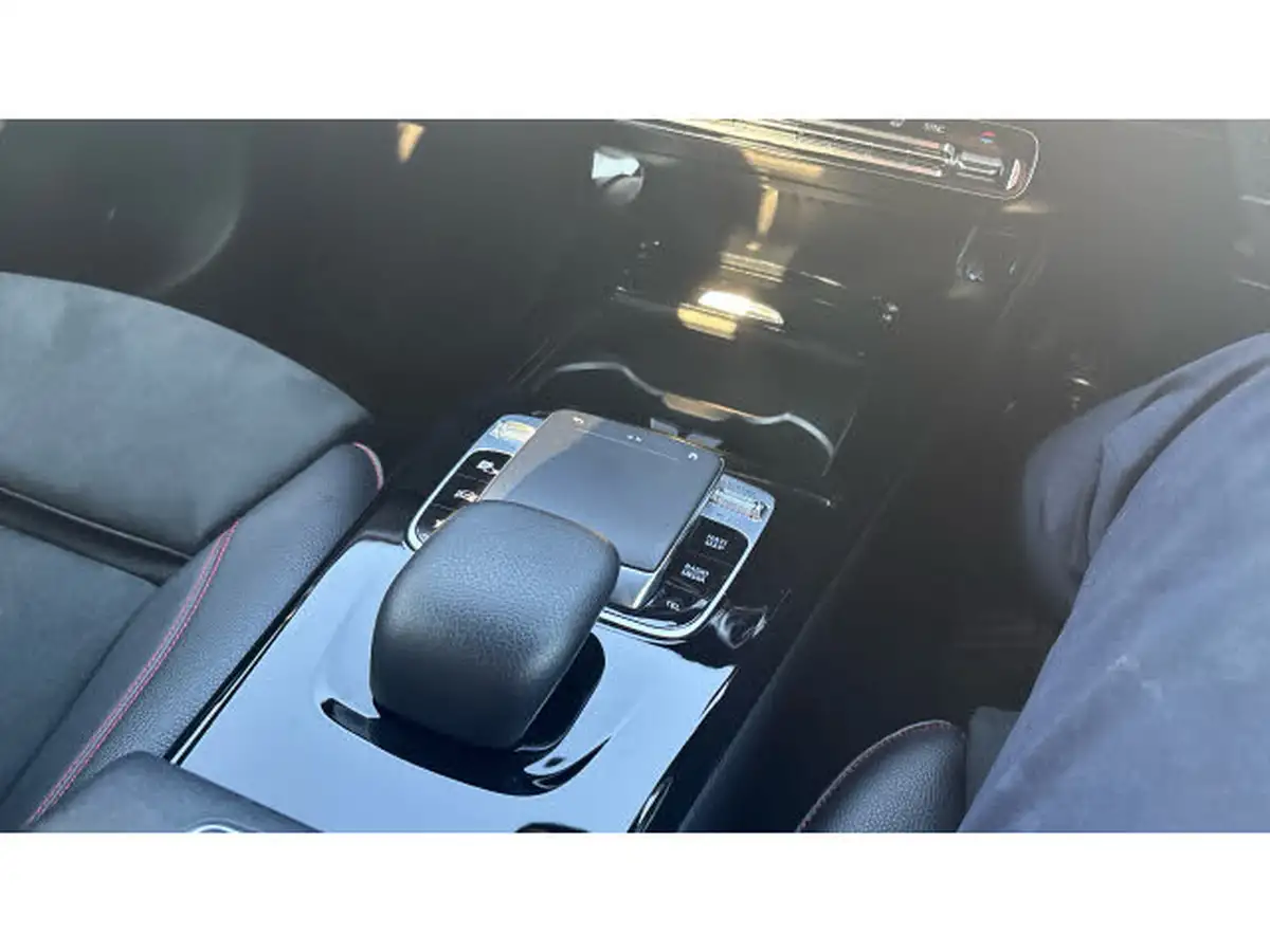 2019-mercedes-benz-a-class-20-a220-amg-line-executive-hatchback-5d-big-12