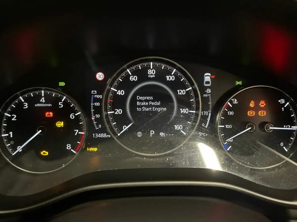 2023-mazda-mazda3-20-sport-lux-122ps-hatchback-5d-auto-big-13