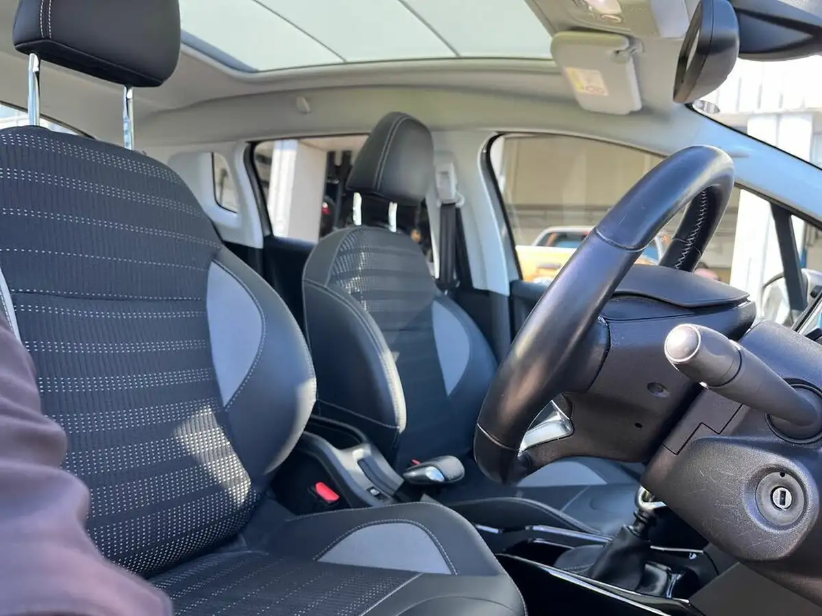 2019-peugeot-2008-suv-12-puretech-allure-premium-82bhp-big-22