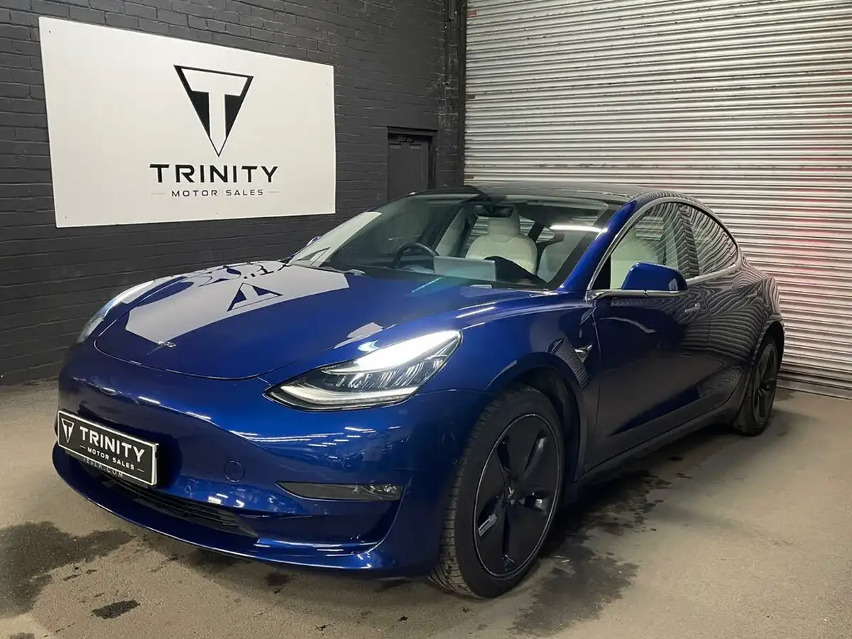 2020-tesla-model-3-e-long-range-big-4