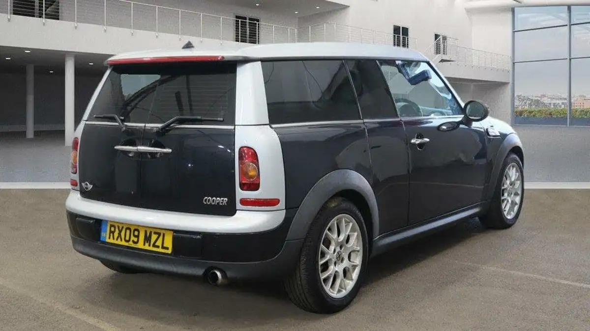 2009-mini-clubman-16-cooper-120bhp-big-3