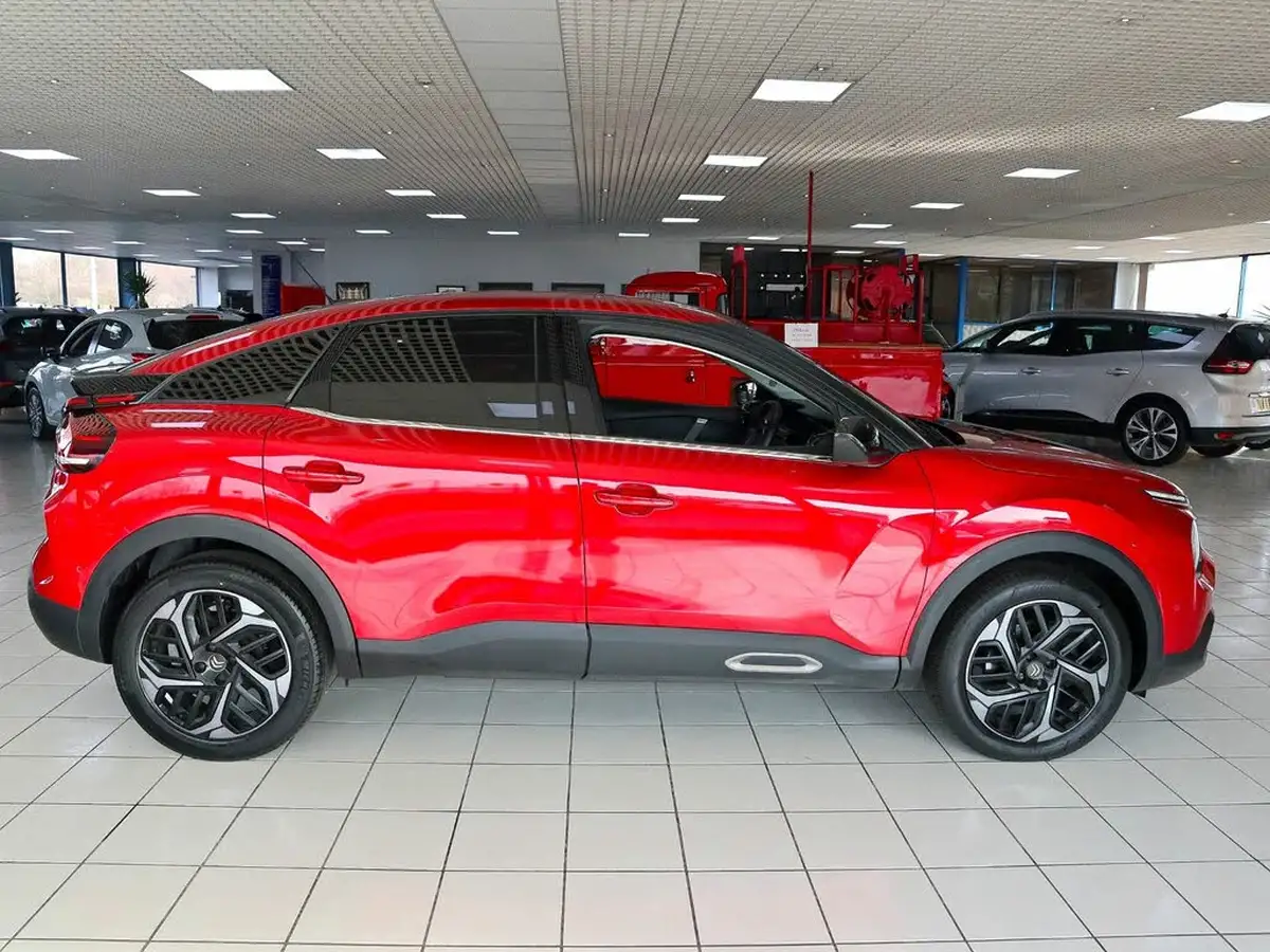 2021-citroen-c4-12-puretech-shine-130ps-big-5