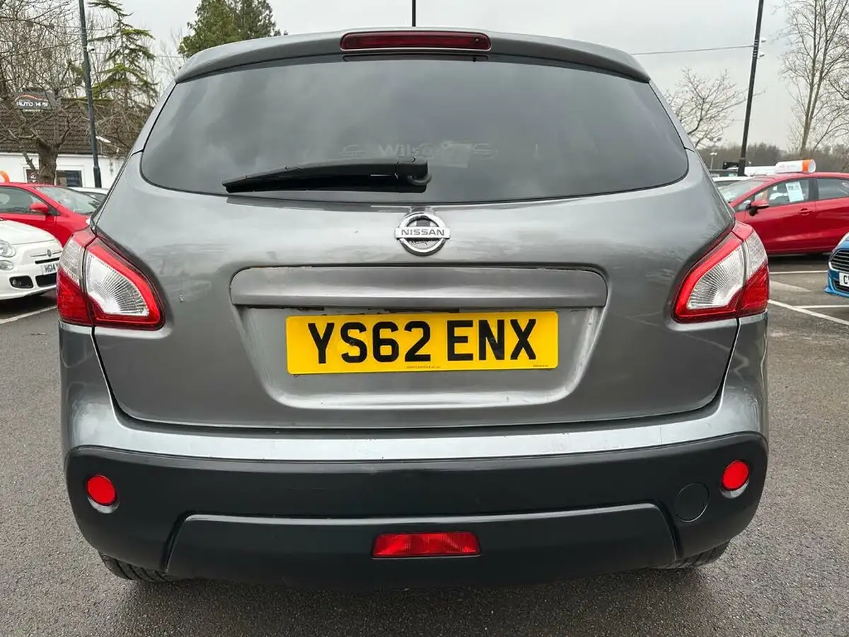 2013-nissan-qashqai-16-n-tec-big-15