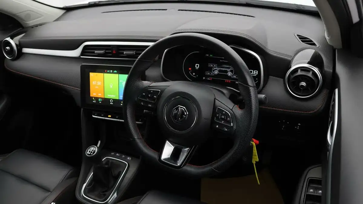 2023-mg-zs-suv-15-vti-tech-exclusive-big-8