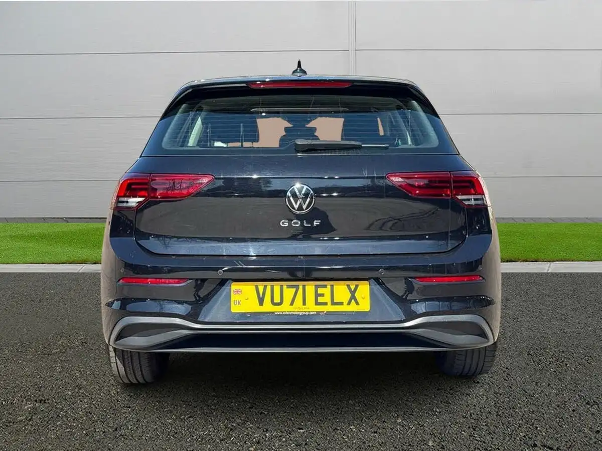 2021-volkswagen-golf-15-tsi-life-130ps-hatchback-big-5