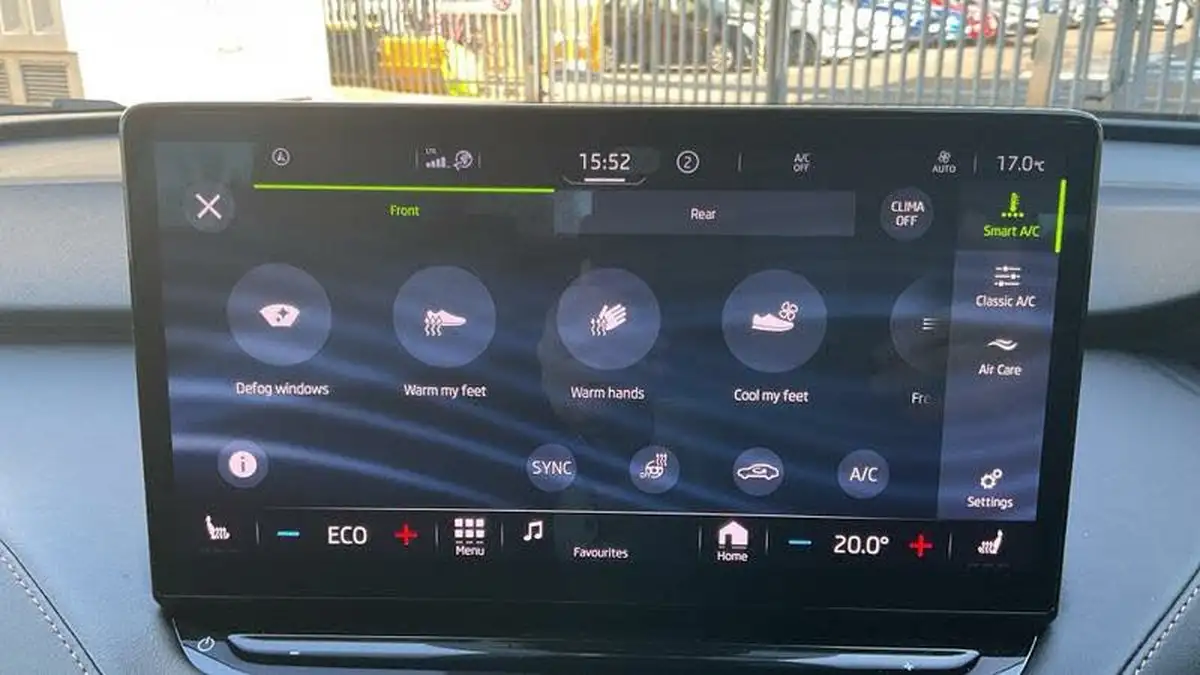 2022-skoda-enyaq-e-80-82-kwh-big-22