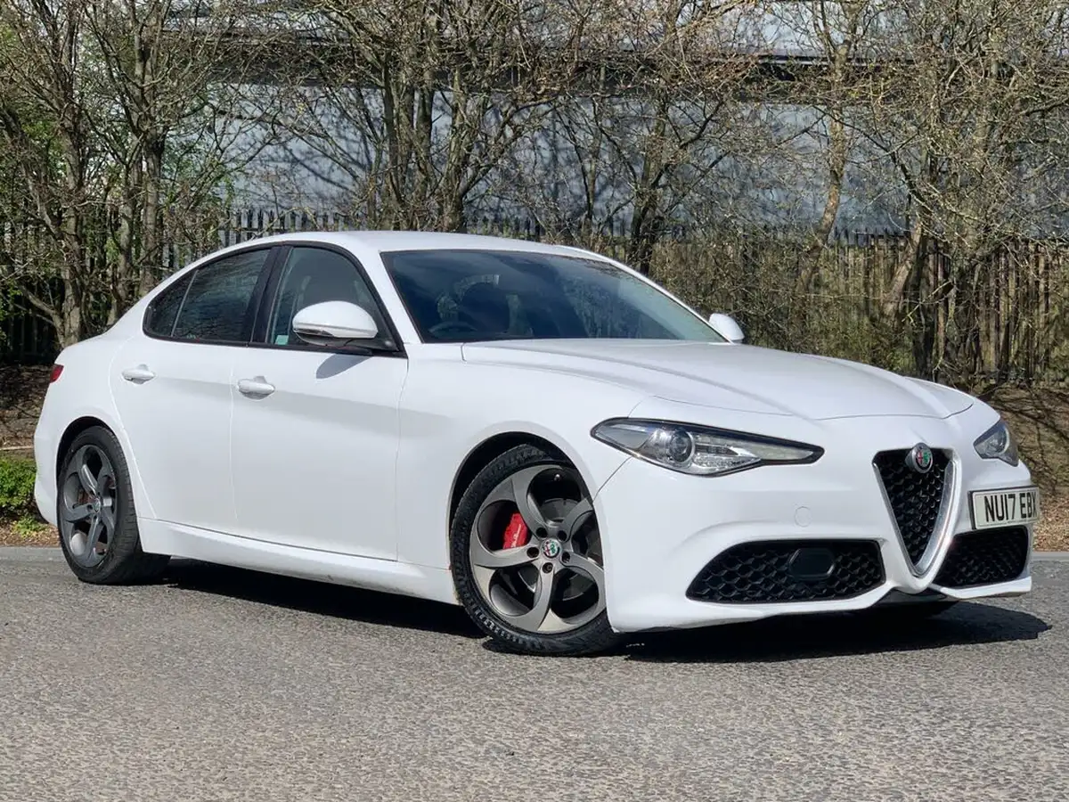 2017-alfa-romeo-giulia-22td-speciale-big-0