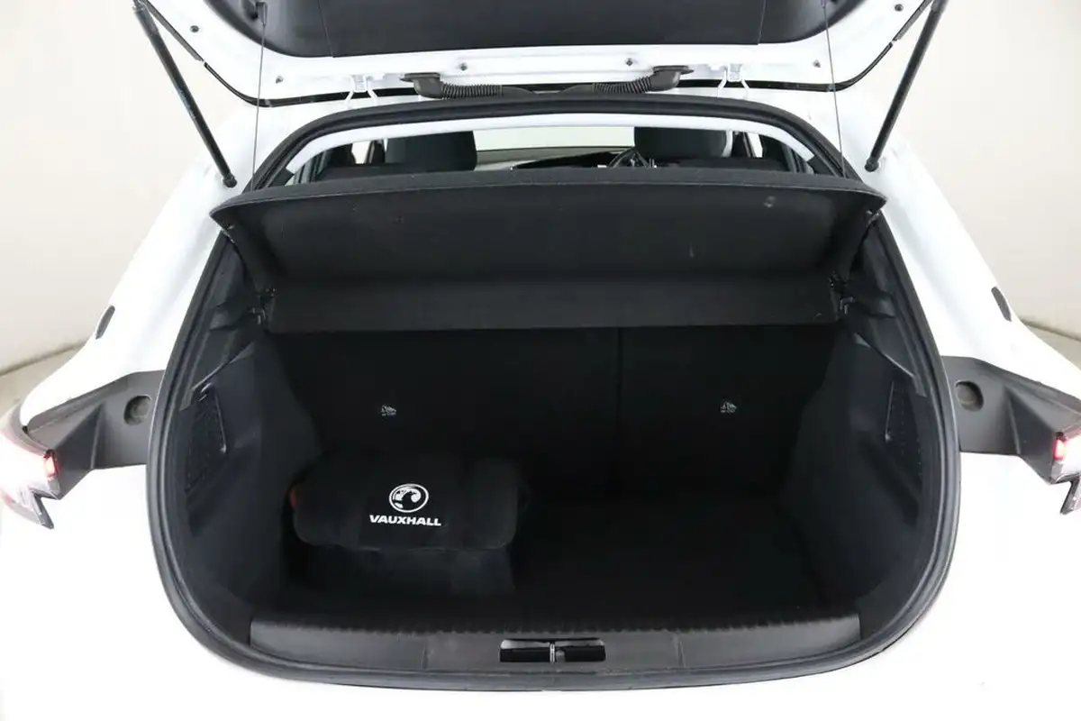 2022-vauxhall-mokka-e-se-premium-big-11