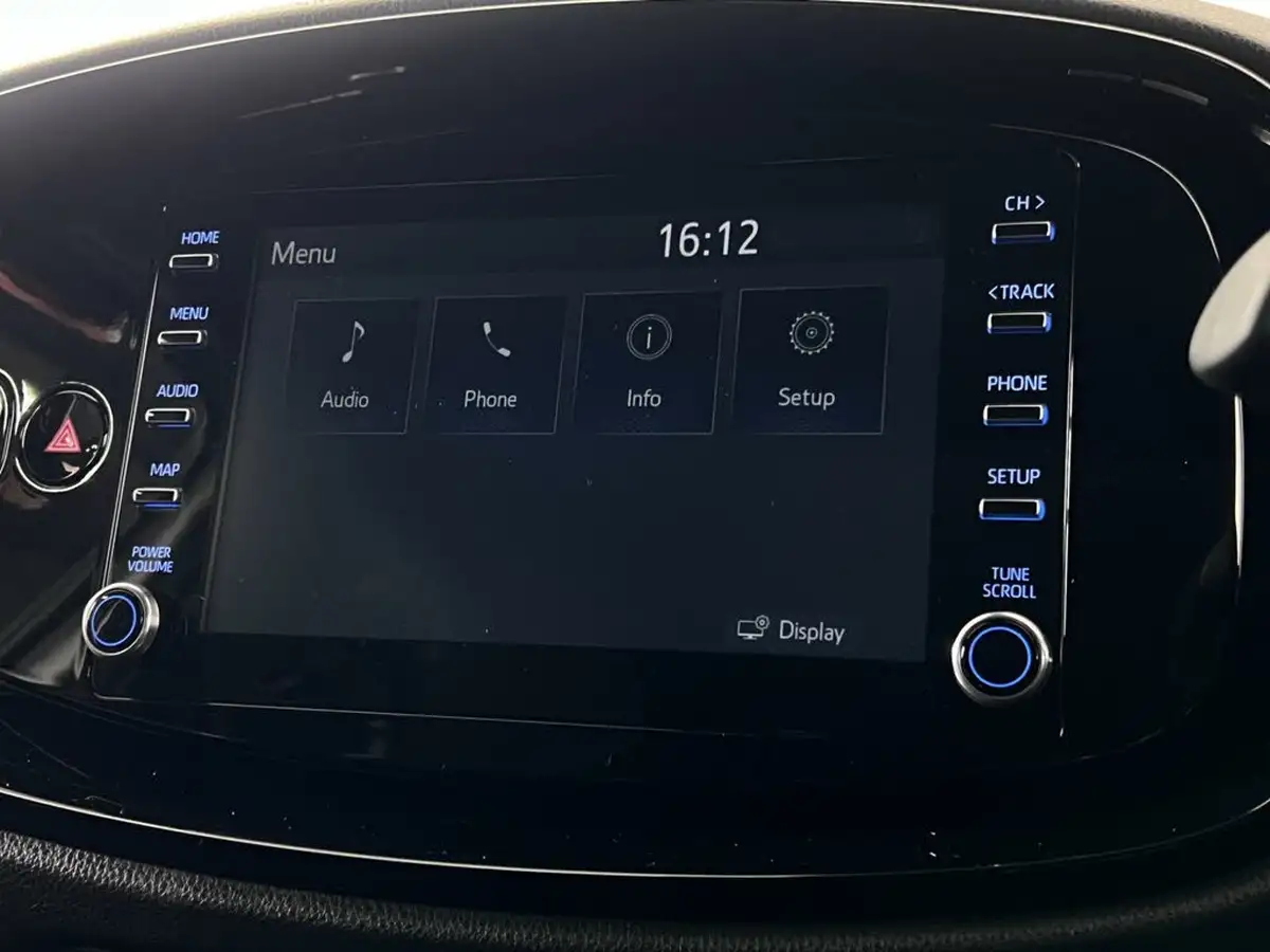 2023-toyota-aygo-x-10-vvt-i-edge-big-23