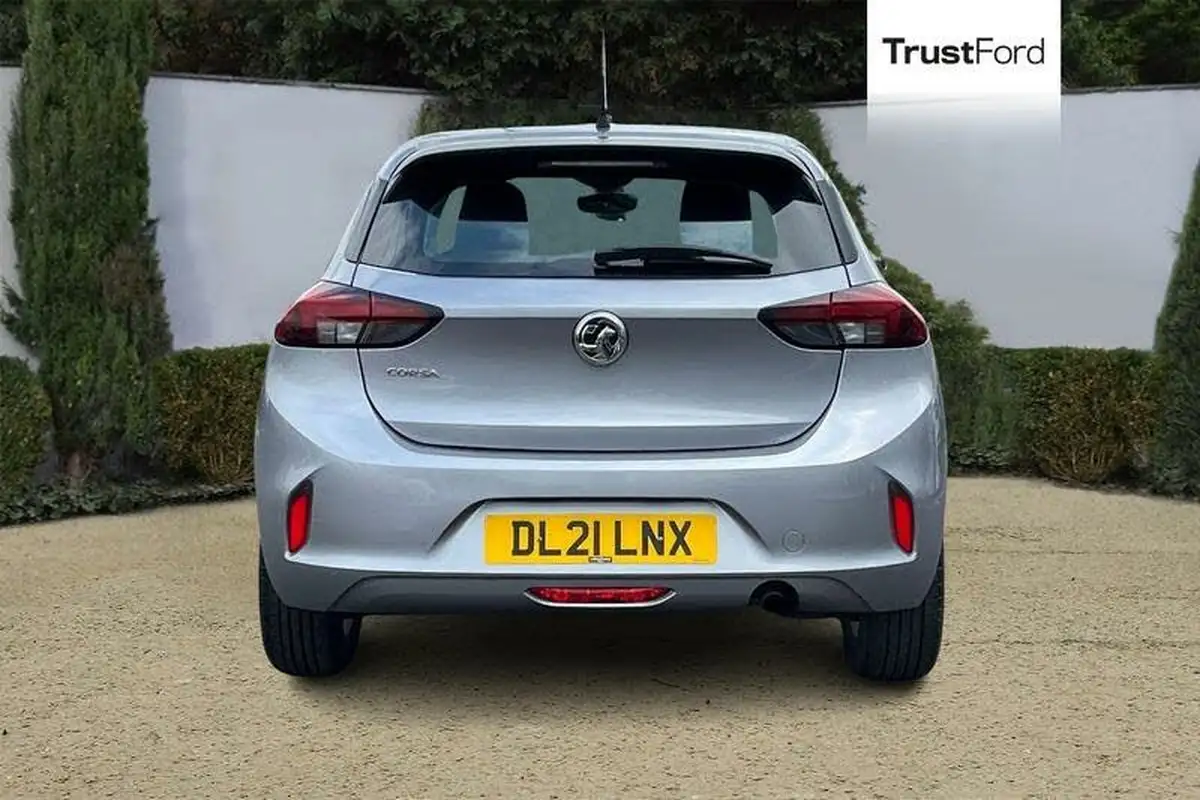 2021-vauxhall-corsa-12i-se-big-6