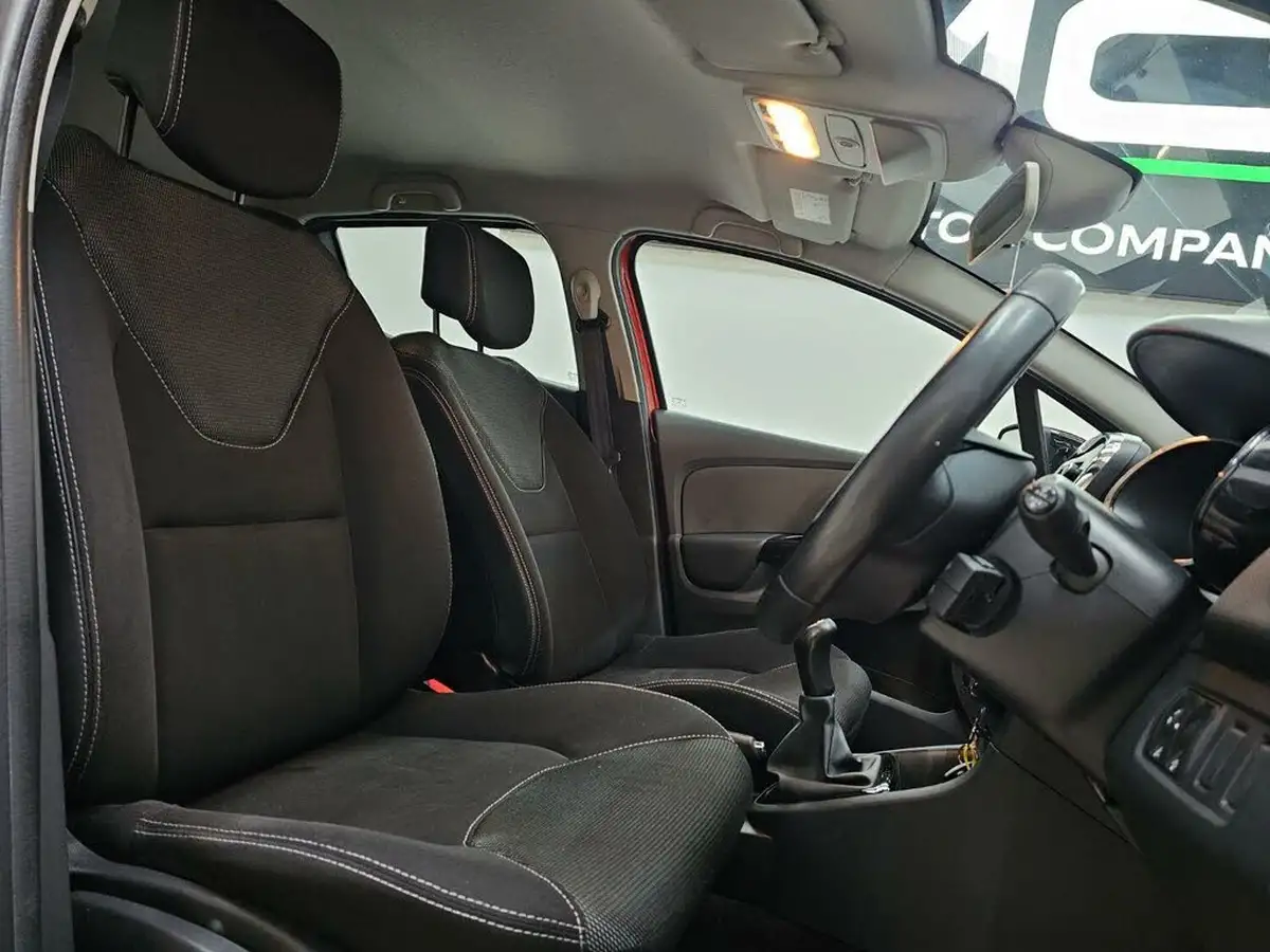 2014-renault-clio-12-dynamique-big-21