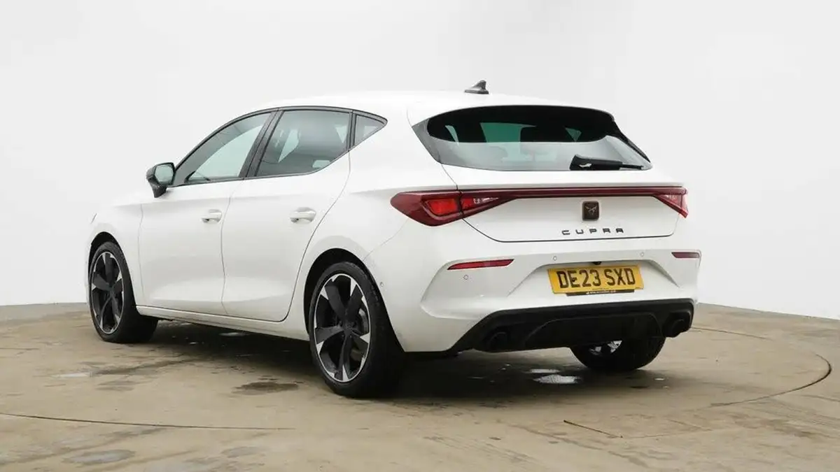 2023-cupra-leon-nf-20-tsi-vz1-big-1