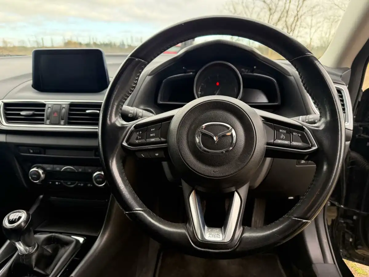2018-mazda-mazda3-20-sport-nav-120ps-hatchback-5d-big-15
