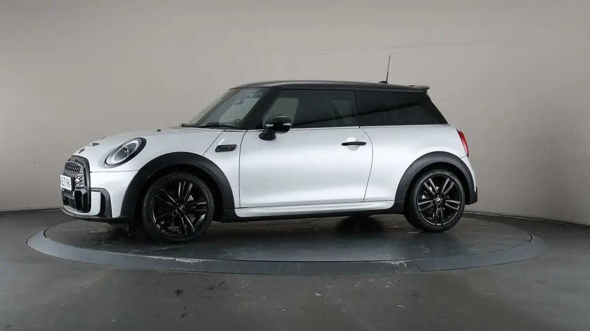 2021-mini-cooper-20-cooper-s-sport-hatchback-3d-big-31