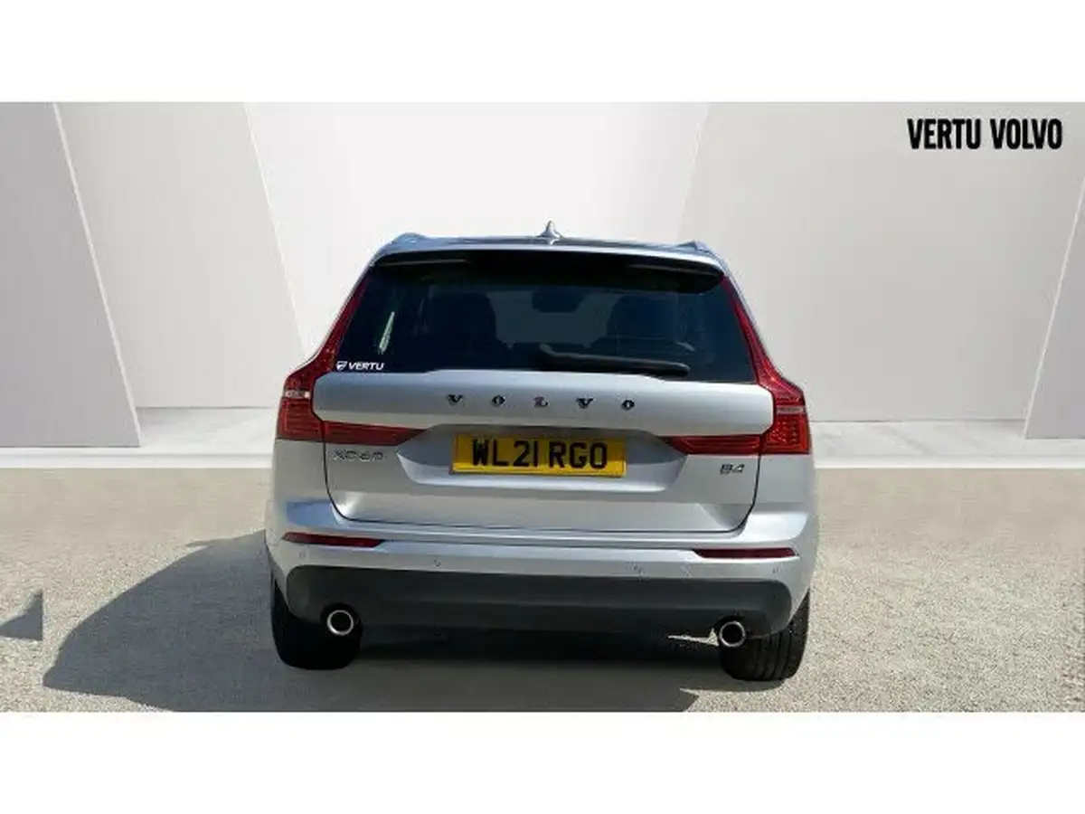 2021-volvo-xc60-20td-b4-momentum-big-12