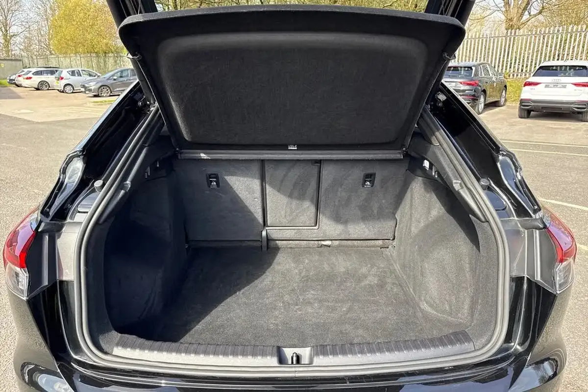 2024-audi-q4-e-tron-45e-s-line-sportback-auto-big-5