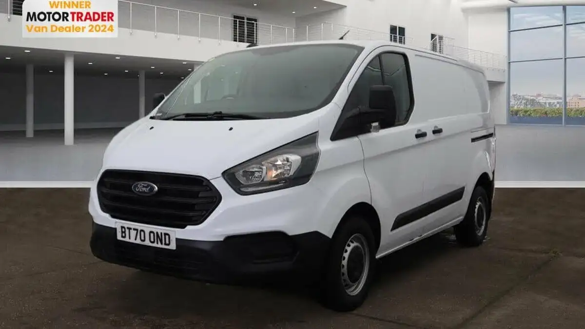 2020-ford-transit-custom-20tdci-300-l1h1-leader-105pseu6dt-panel-van-big-0