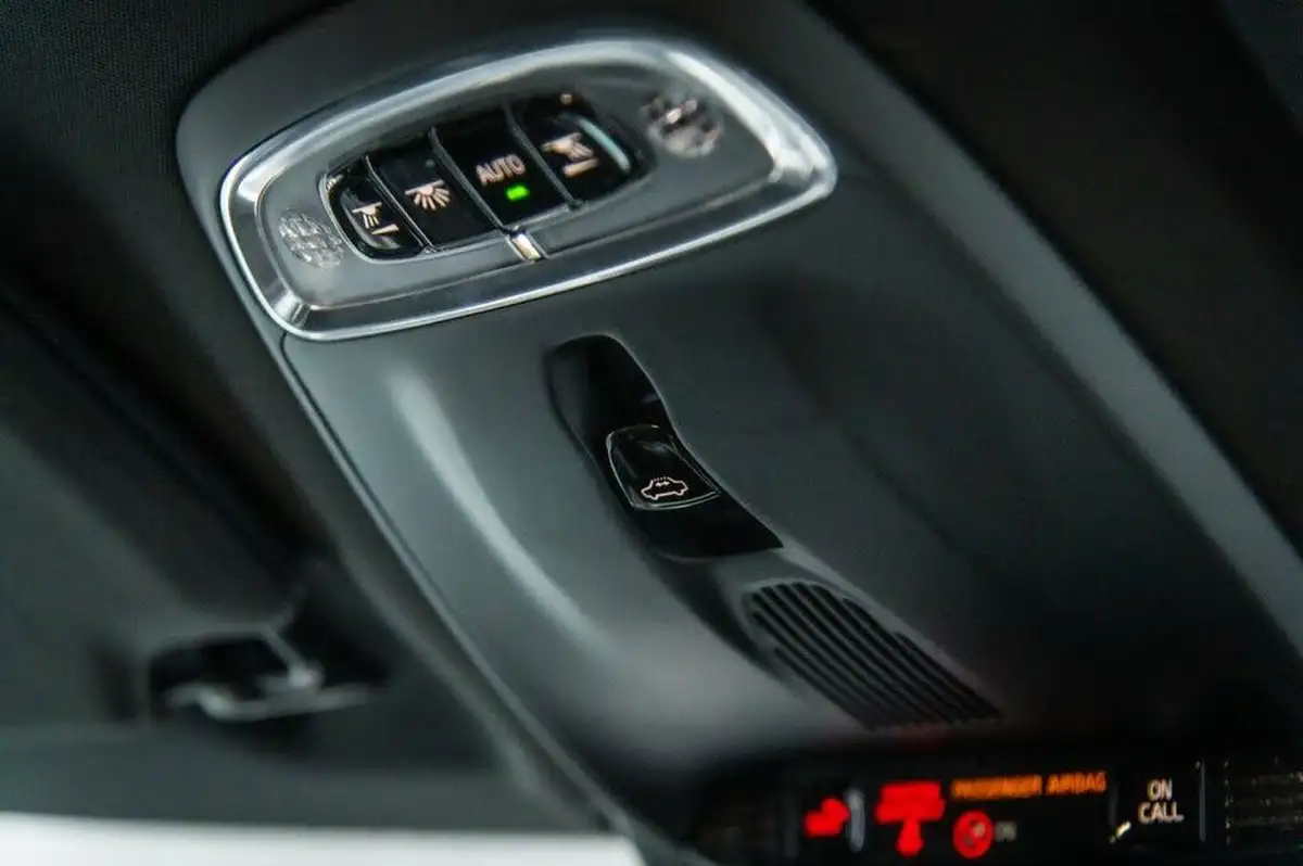 2019-volvo-xc90-20-t6-r-design-pro-awd-big-55