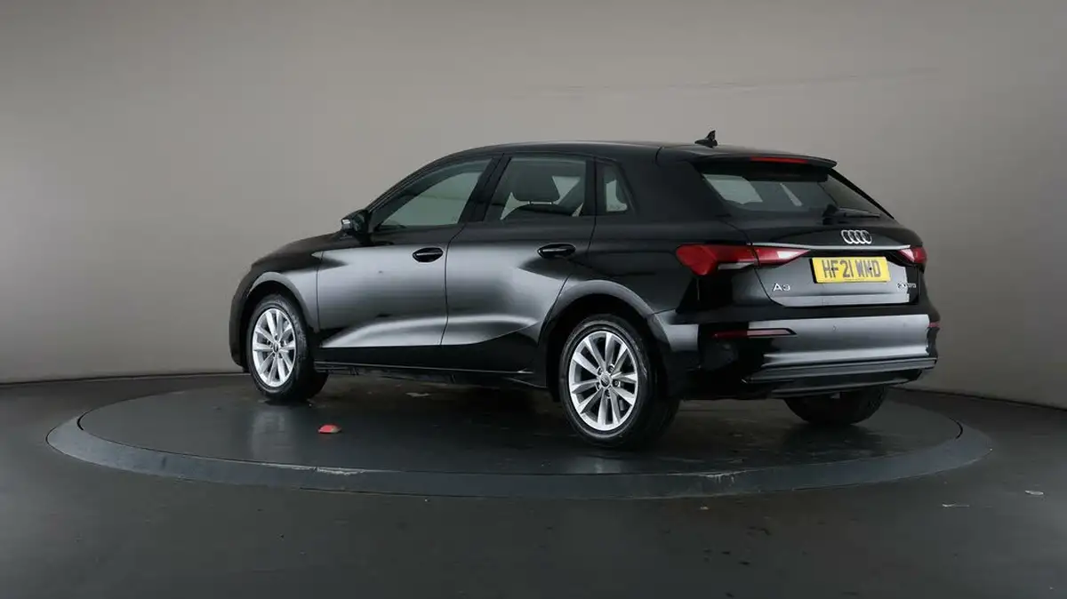 2021-audi-a3-10-30-tfsi-technik-big-5