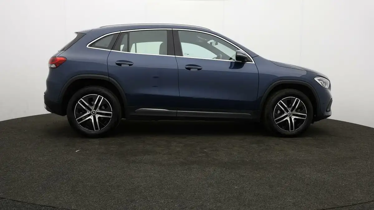2023-mercedes-benz-gla-class-13-gla-200-sport-executive-station-wagon-big-65