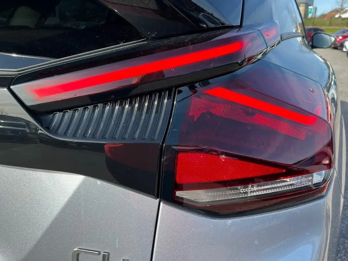 2024-citroen-c4-e-e-series-156ps-54kwh-big-15