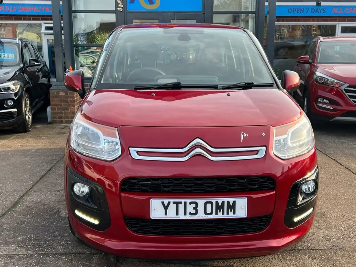 2013-citroen-c3-picasso-16-vtr-big-32