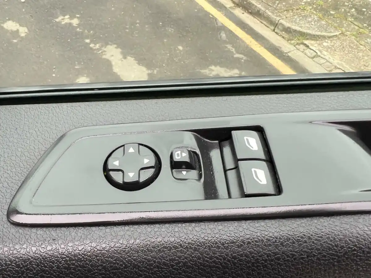 2019-toyota-proace-verso-big-44