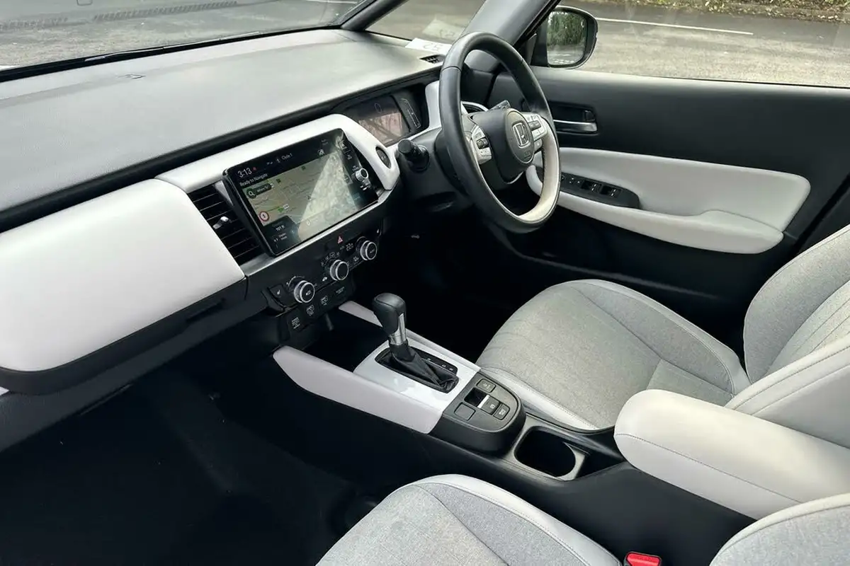 2023-honda-jazz-15-i-mmd-ex-107ps-big-1