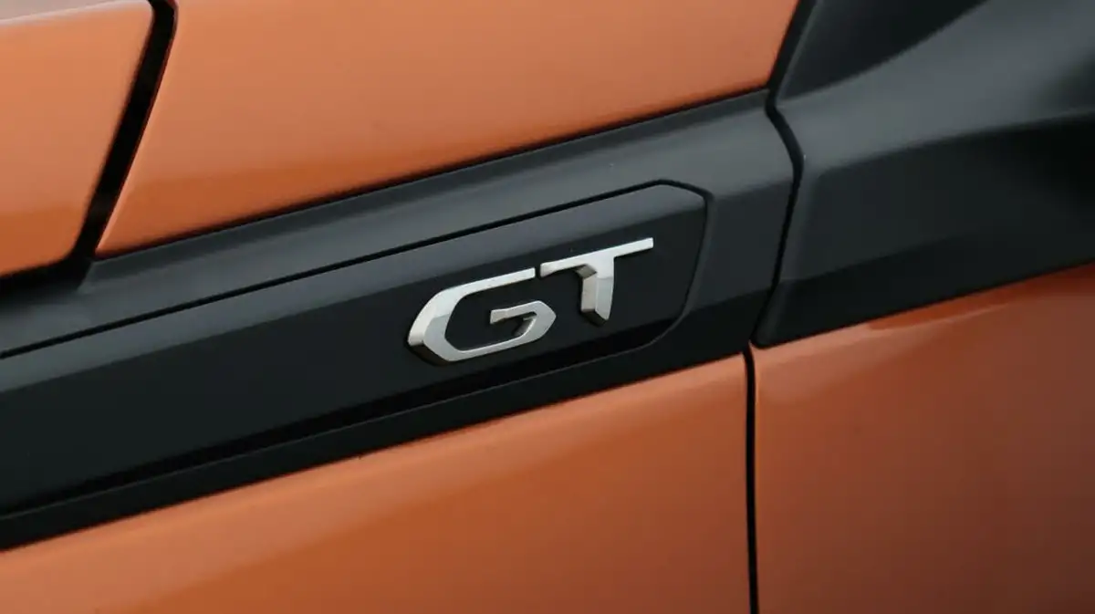 2021-peugeot-2008-suv-12-puretech-gt-big-20