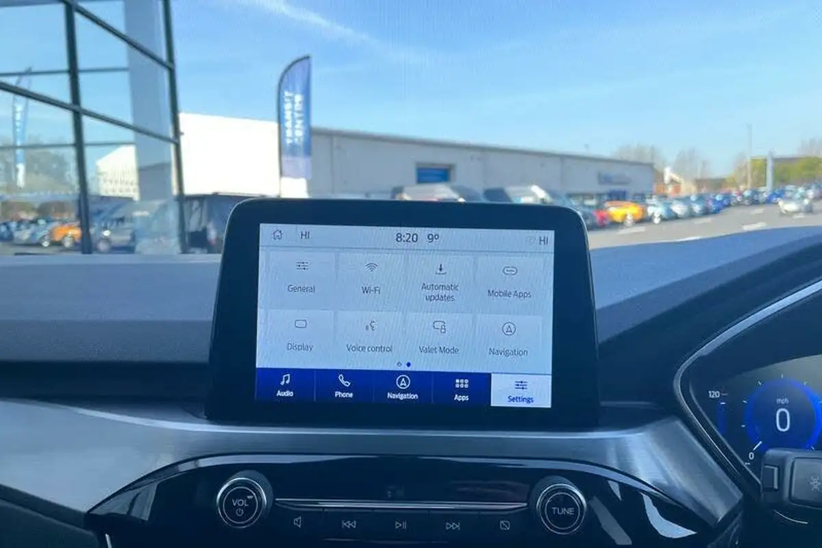 2022-ford-kuga-big-28