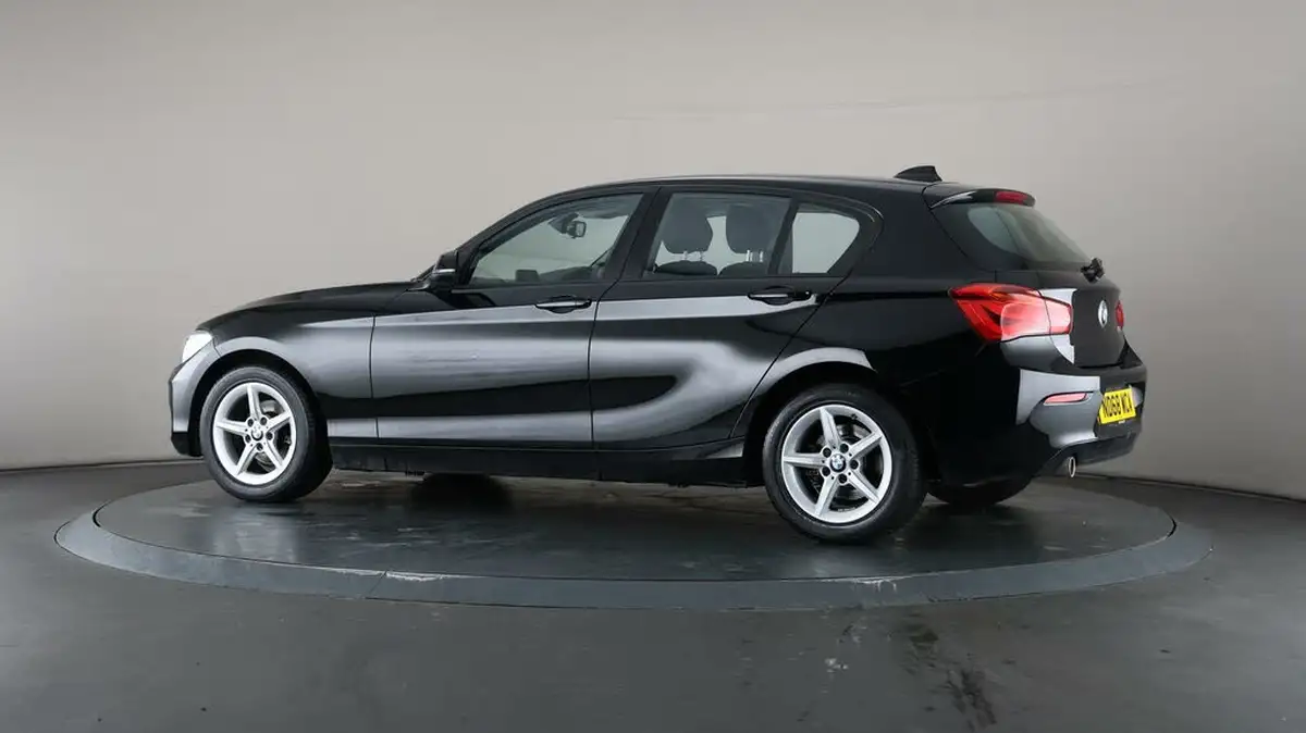 2018-bmw-1-series-15-118i-se-5d-big-66