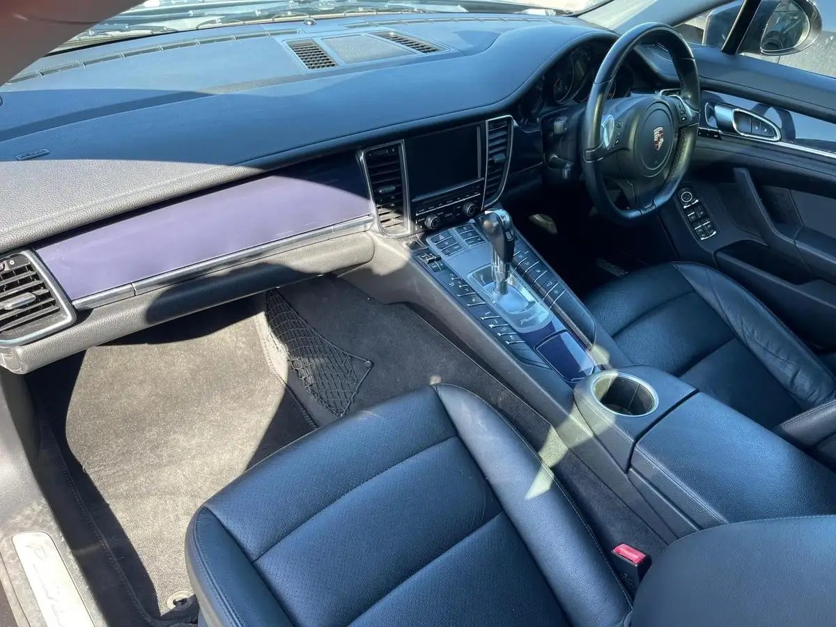 2013-porsche-panamera-30td-platinum-edition-big-10