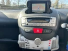2014-toyota-aygo-10-move-style-5d-small-13