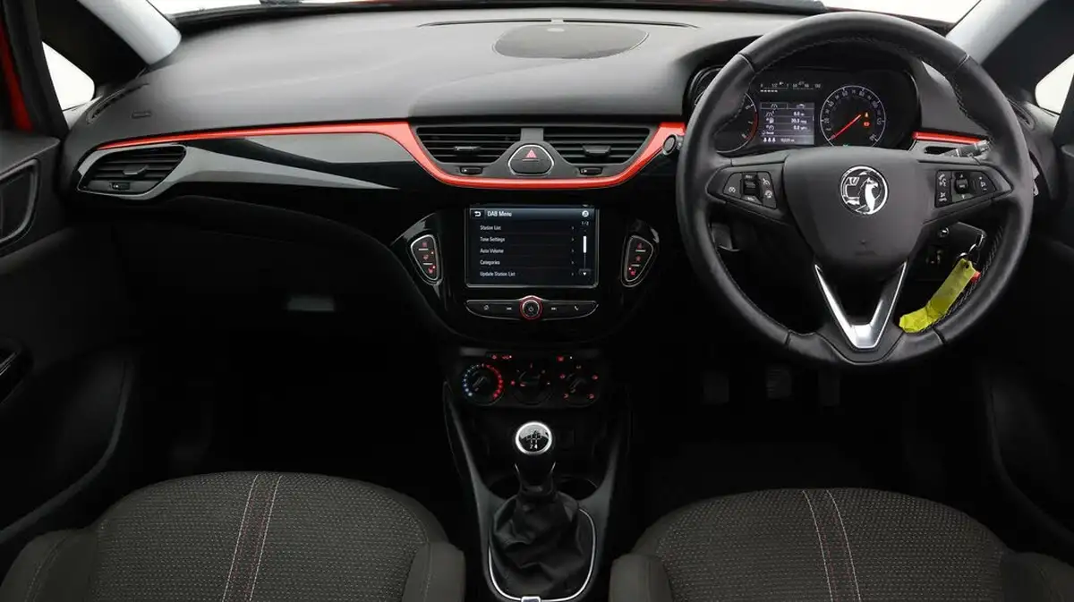 2019-vauxhall-corsa-14i-griffin-75ps-3d-big-12