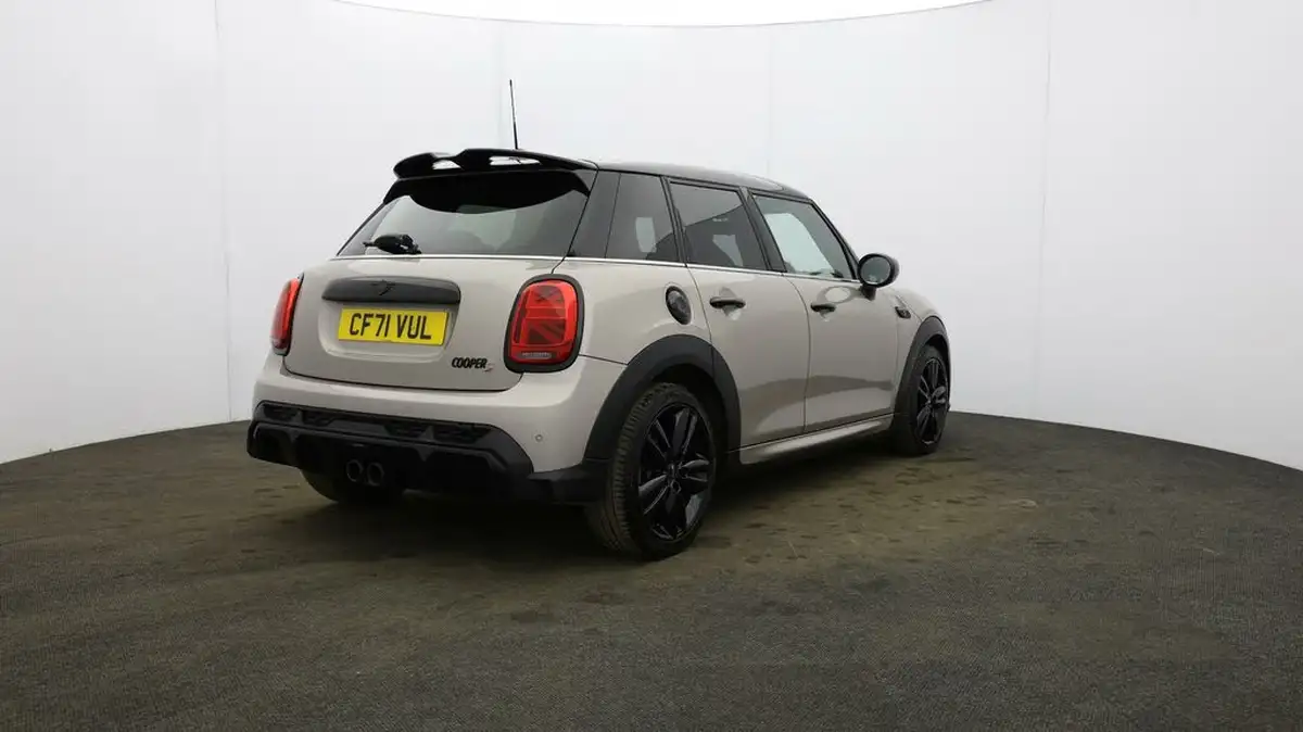 2022-mini-cooper-20-cooper-s-sport-hatchback-5d-auto-big-51