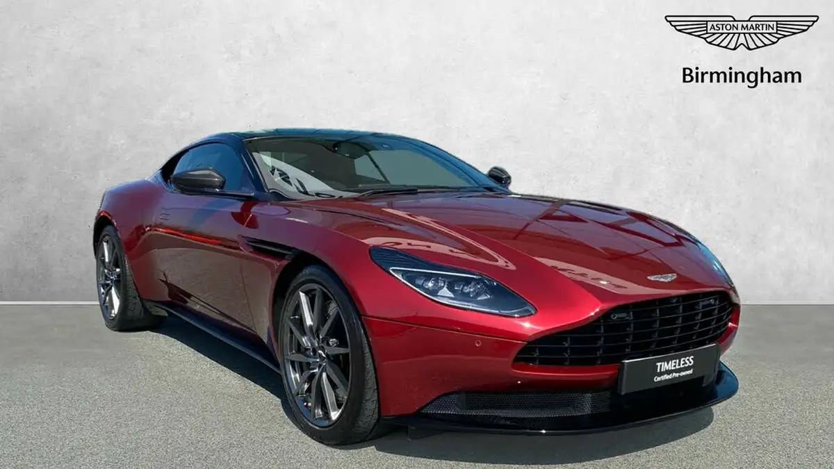 2019-aston-martin-db11-40-v8-big-0