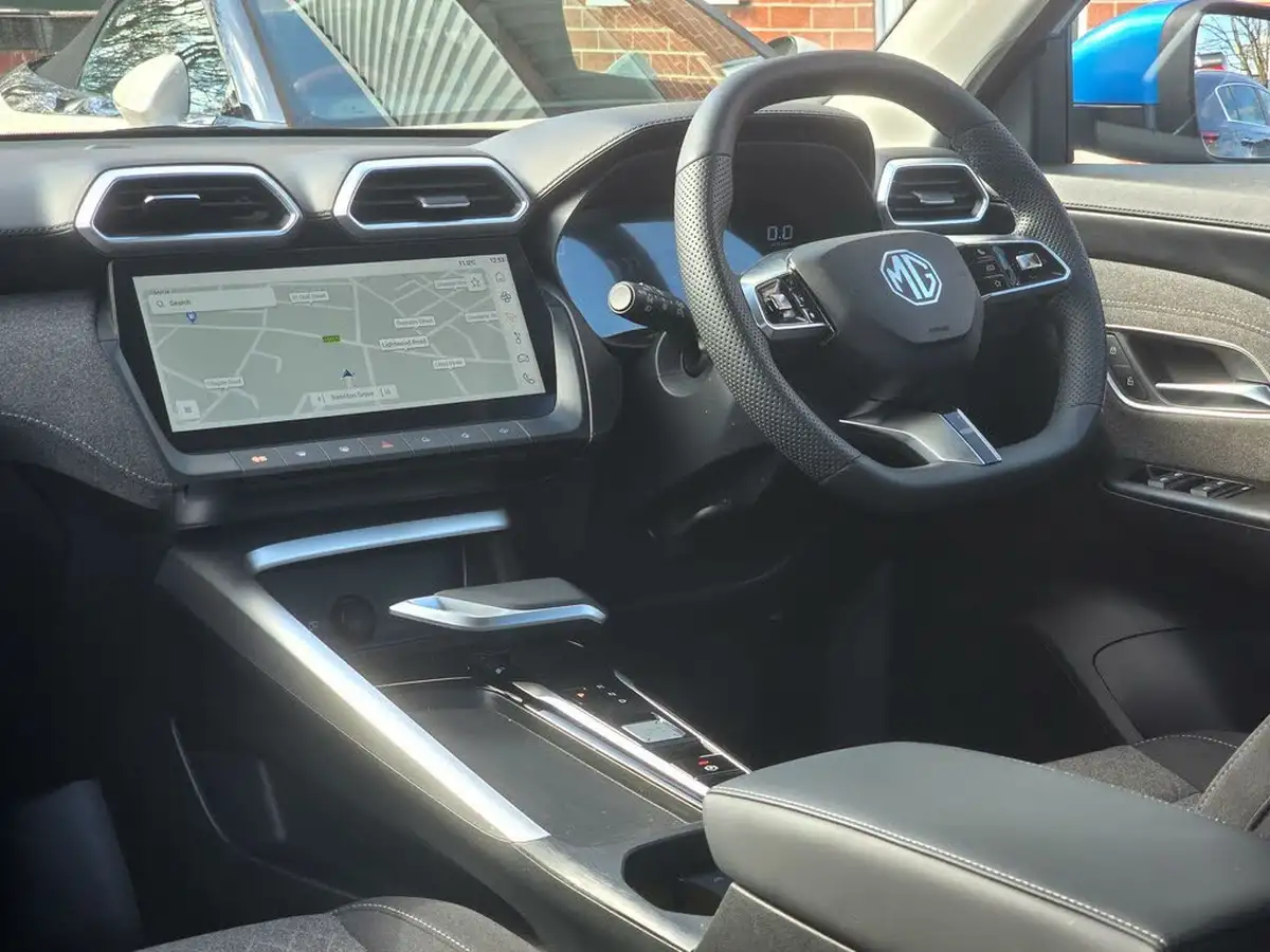 2024-mg-zs-suv-15-se-196ps-hybrid-1498cc-auto-big-8