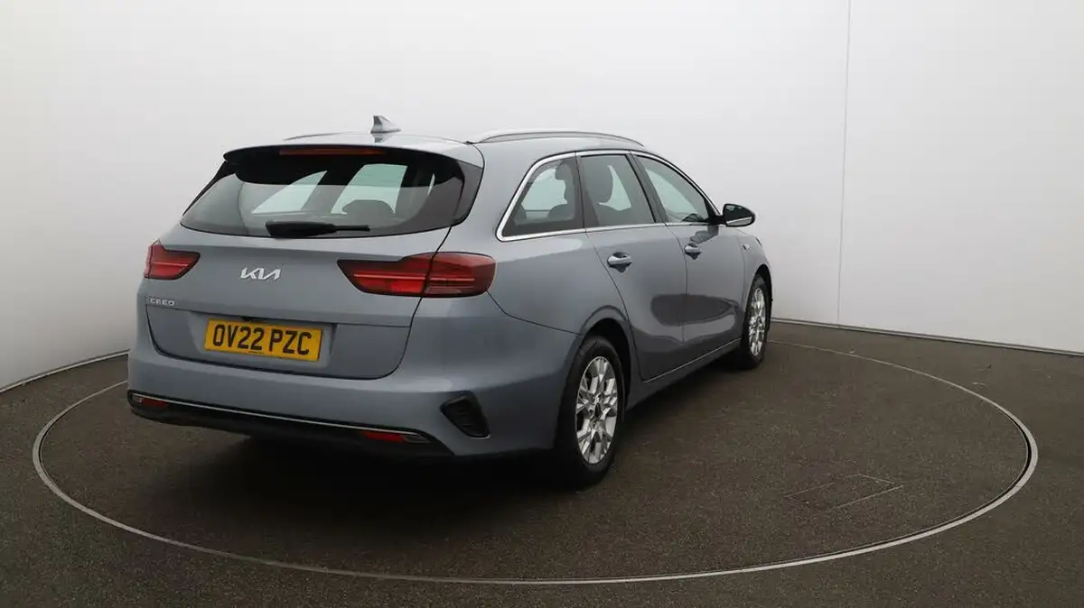 2022-kia-ceed-10-t-gdi-2-sportswagon-big-46