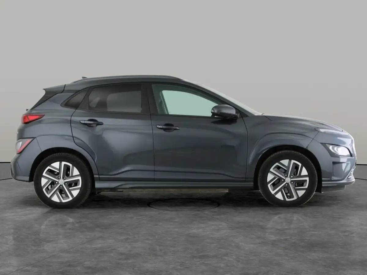 2022-hyundai-kona-e-premium-204ps-64kwh-7kw-obc-big-6