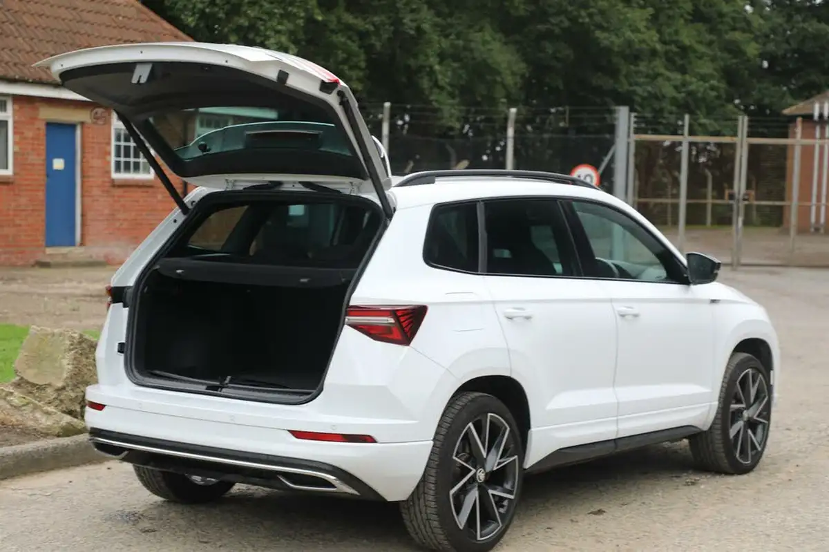 2023-skoda-karoq-20tdi-sportline-4x4-dsg-big-7