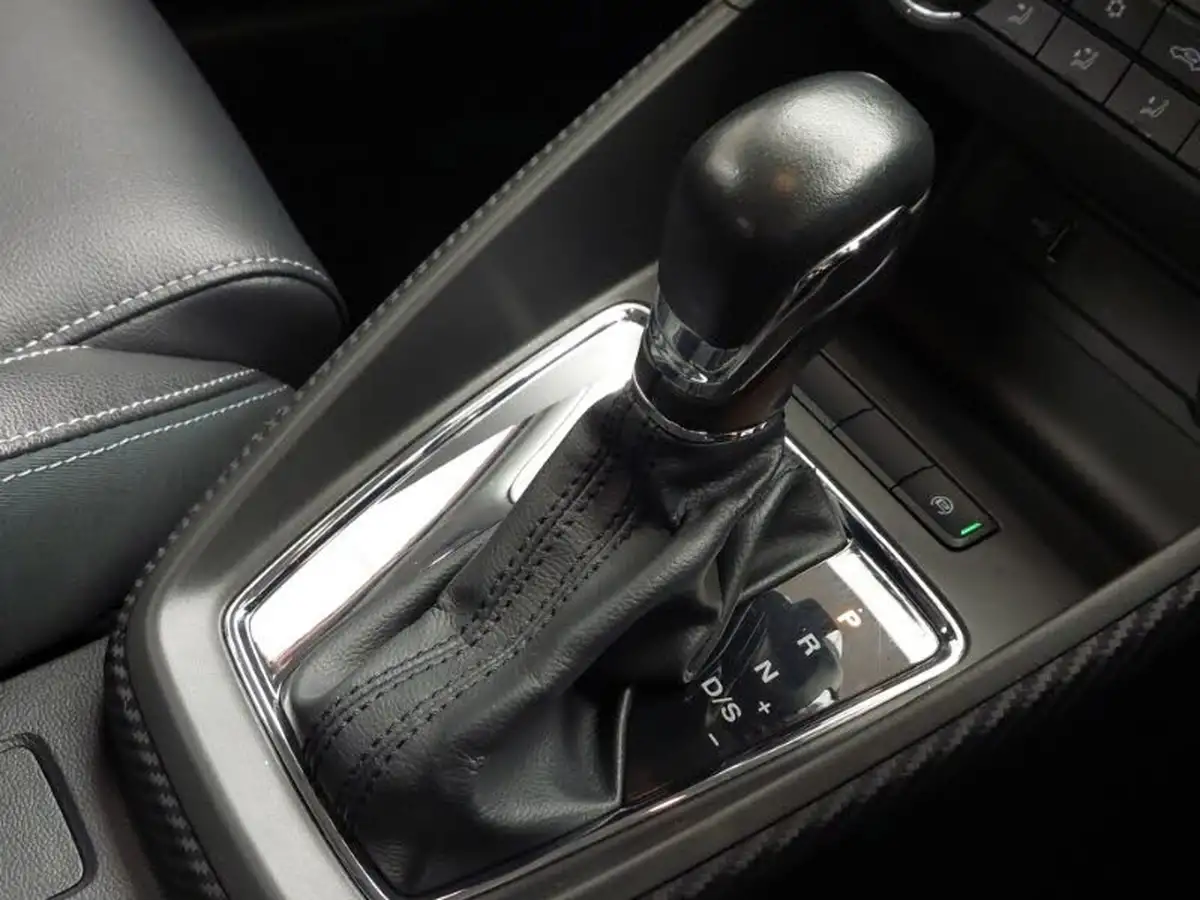 2019-mg-zs-suv-10t-gdi-exclusive-109bhp-big-16