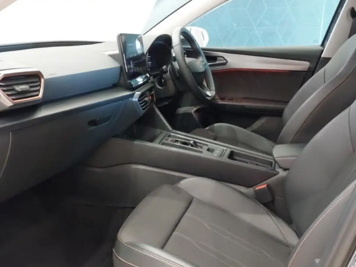2024-cupra-leon-nf-15-etsi-v1-hatchback-big-4