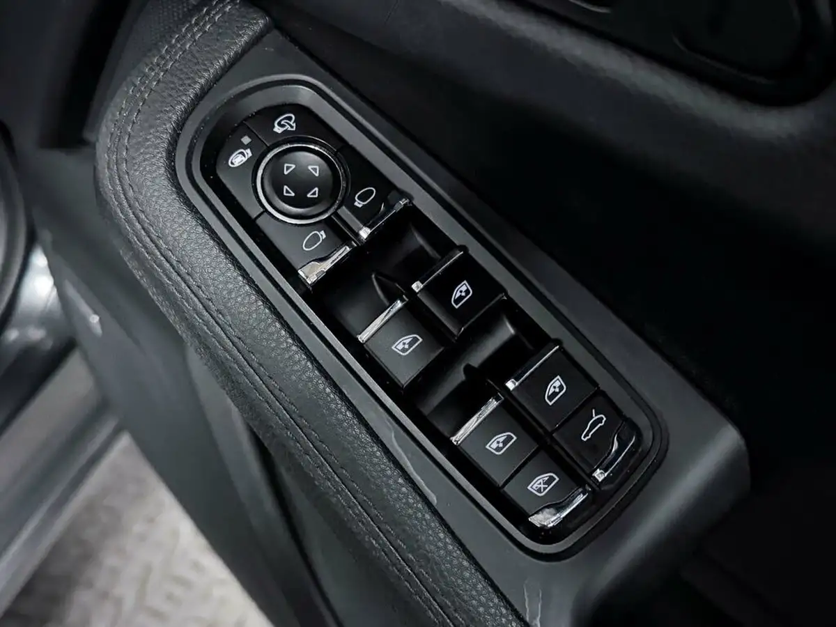 2019-porsche-macan-30-v6-s-big-18
