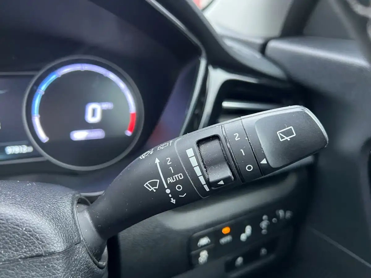 2020-kia-e-niro-ev-4-big-40